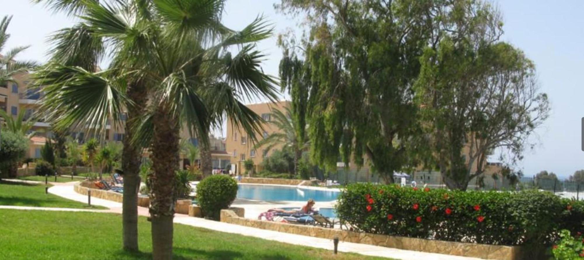 Kings Palace - Modern And Stylish 1 Bedroom Apartment Paphos Exteriör bild